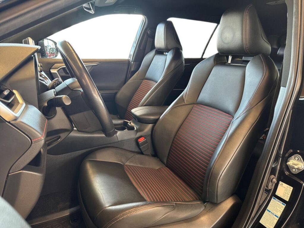 Toyota RAV4 Plug-in 2022 Musta