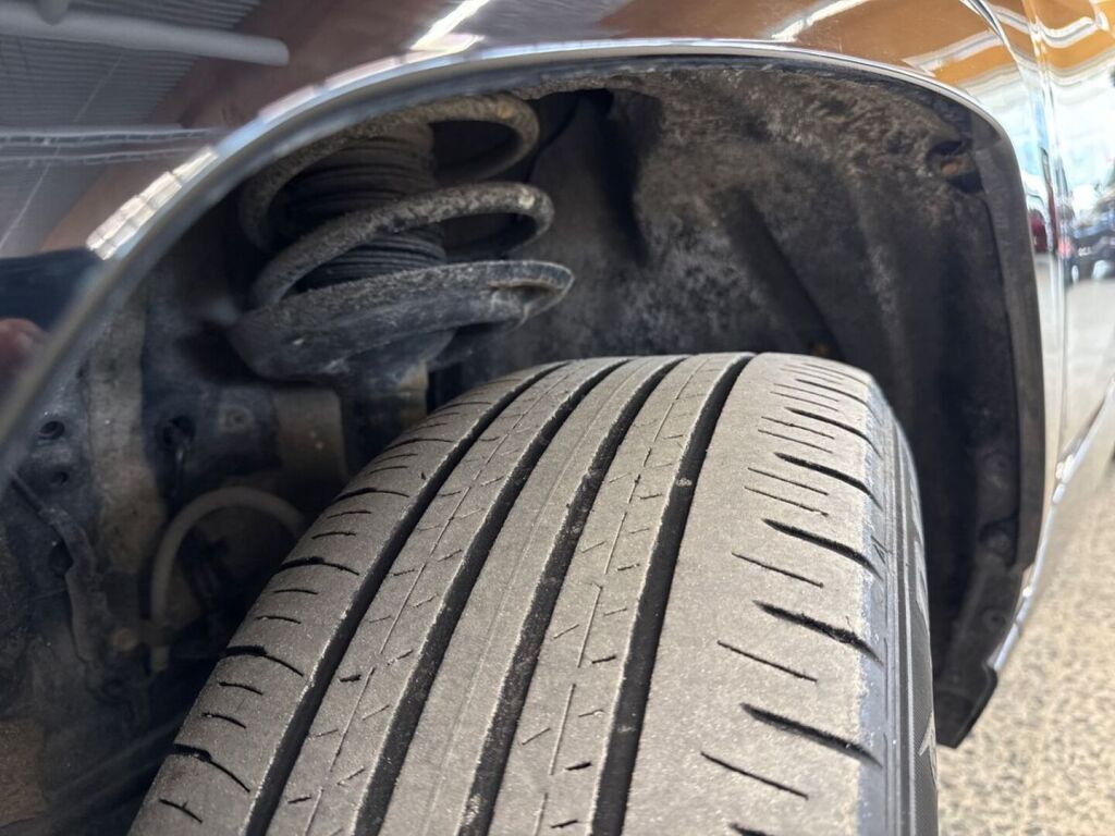 Toyota RAV4 Plug-in 2022 Musta