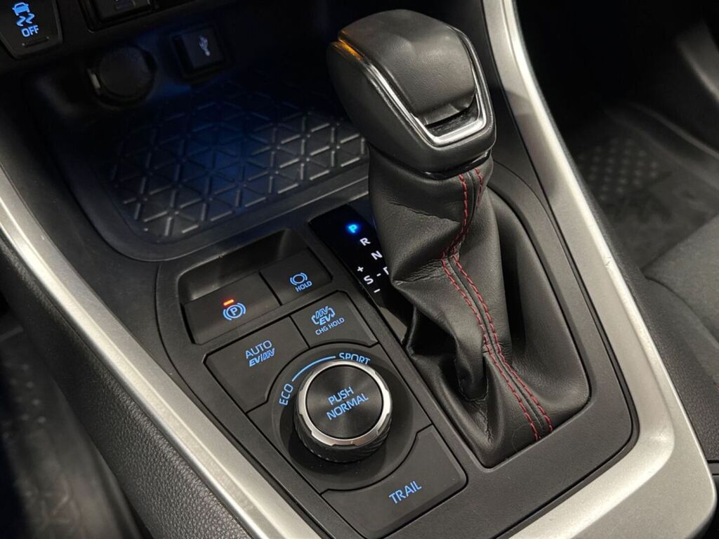 Toyota RAV4 Plug-in 2022 