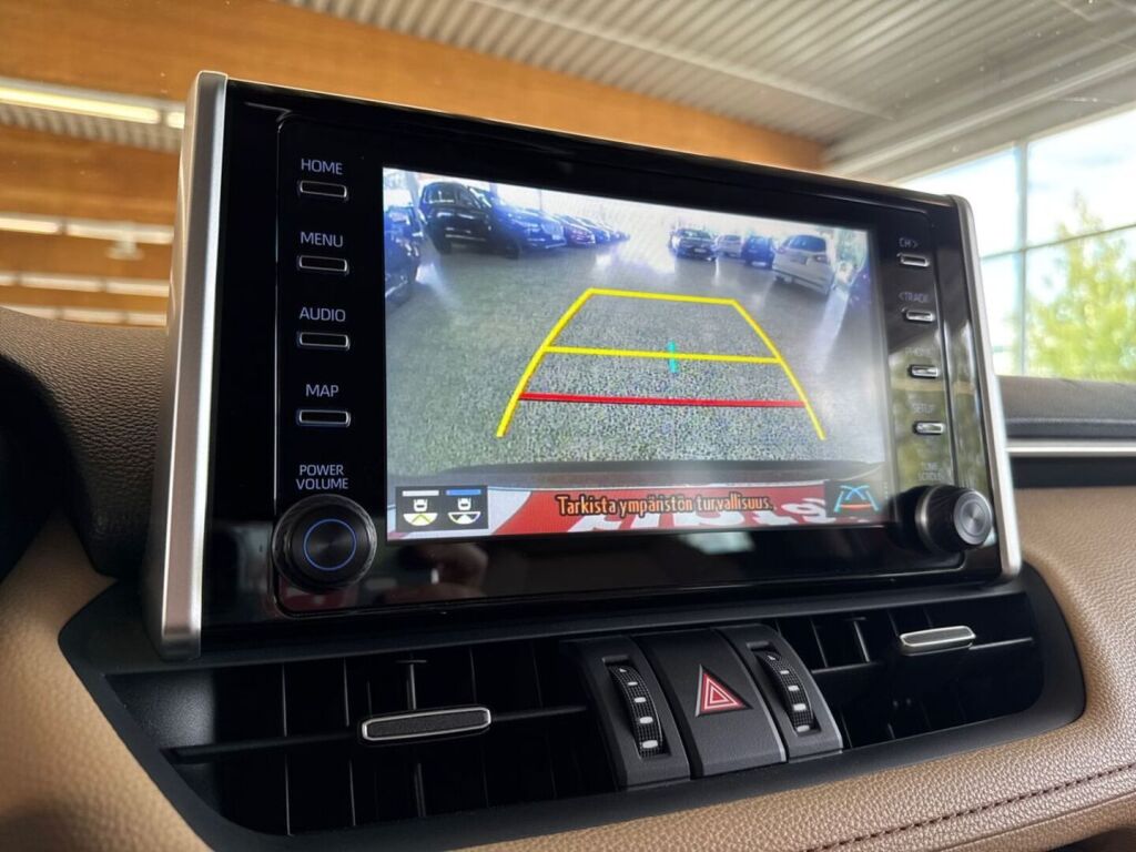 Toyota RAV4 2023 Punainen