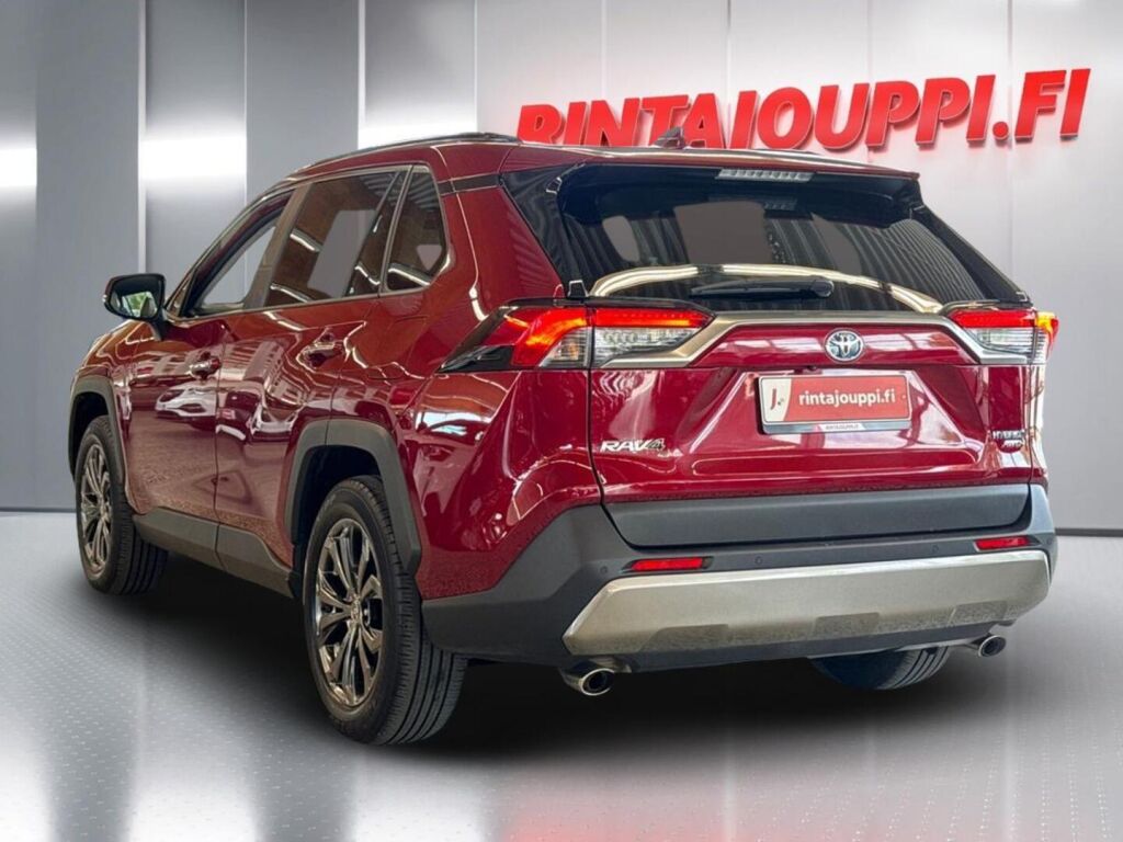 Toyota RAV4 2023 Punainen