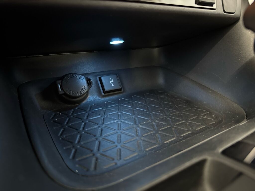 Toyota RAV4 Plug-in 2022 