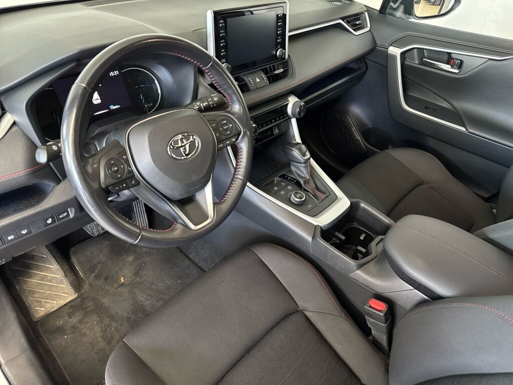 Toyota RAV4 Plug-in 2022 