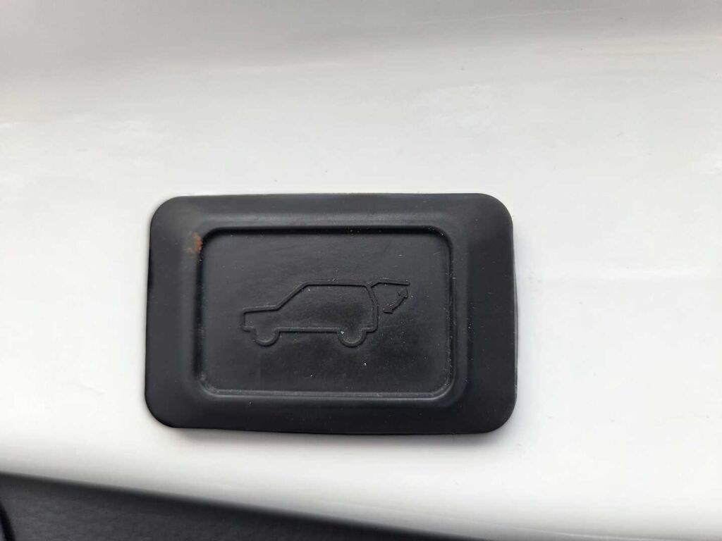 Toyota RAV4 Plug-in 2022 Valkoinen