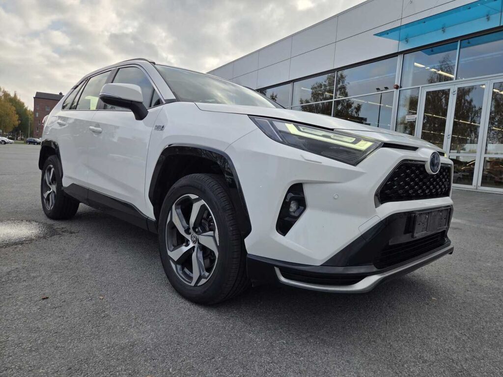 Toyota RAV4 Plug-in 2022 Valkoinen