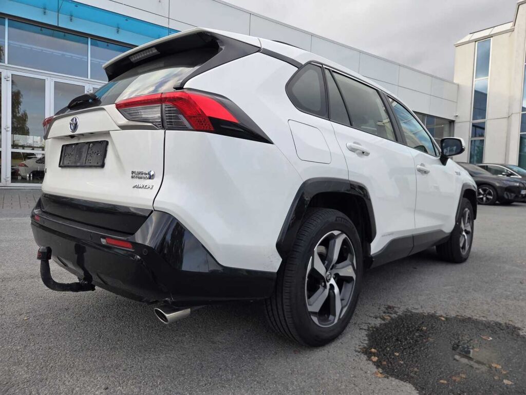 Toyota RAV4 Plug-in 2022 Valkoinen