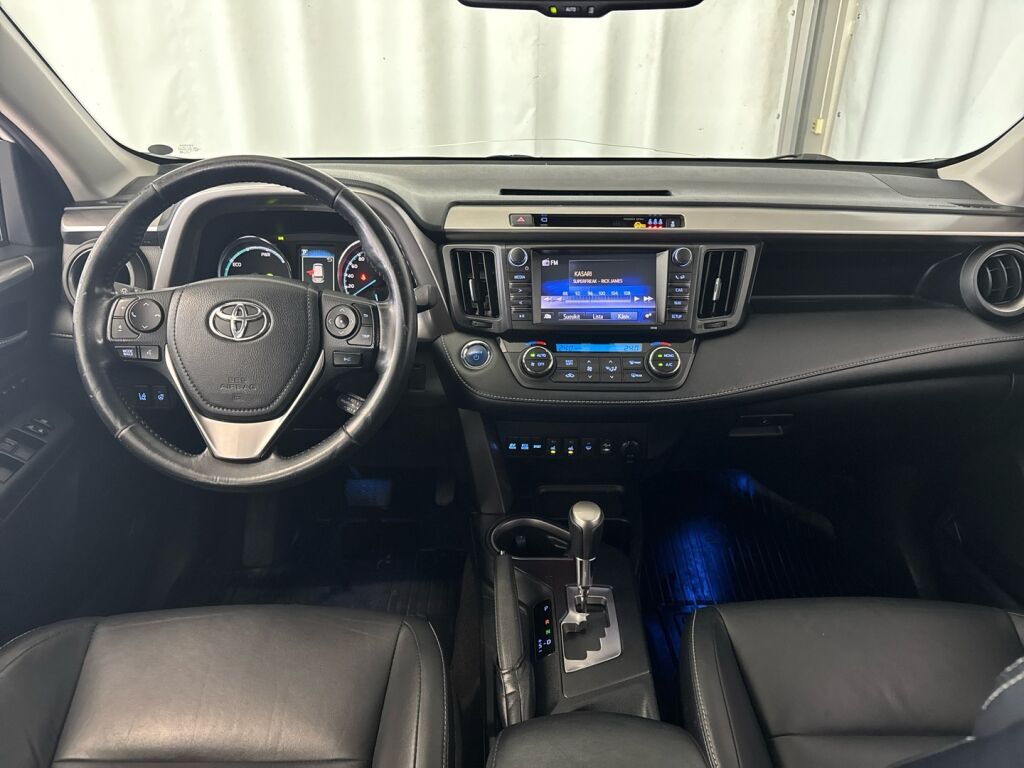 Toyota RAV4 2017 9