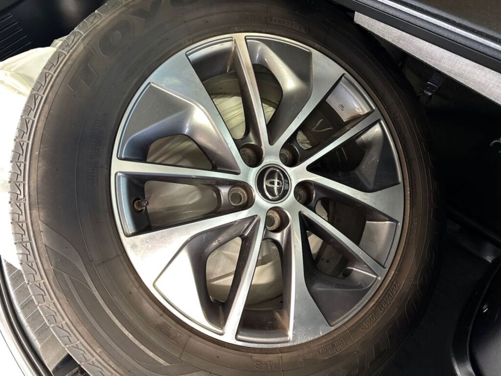 Toyota RAV4 2017 Harmaa