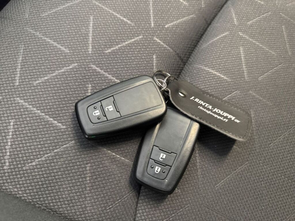 Toyota RAV4 2024 Valkoinen
