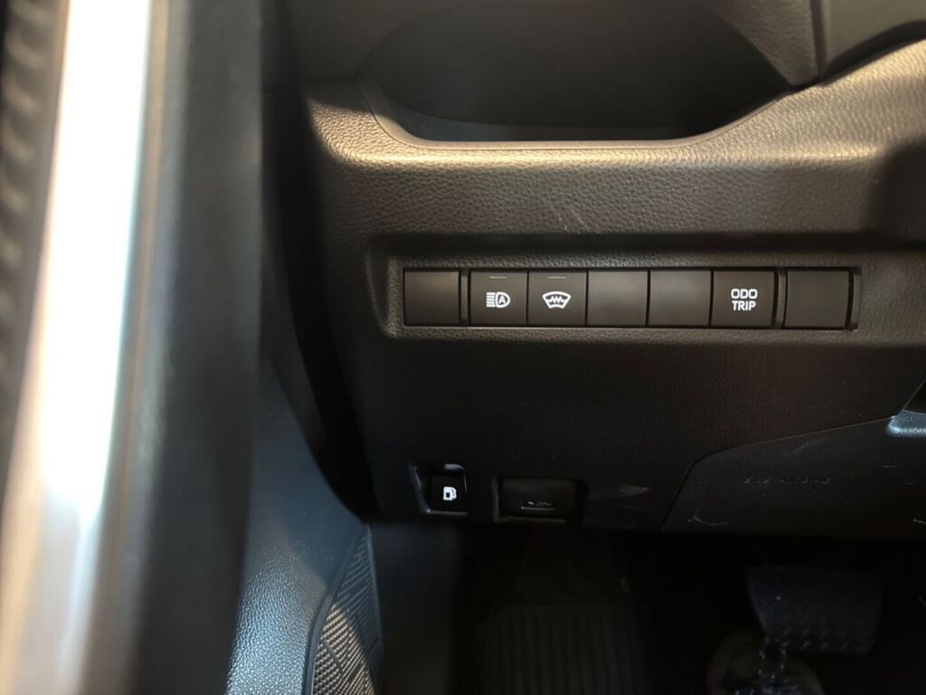 Toyota RAV4 2024 Valkoinen