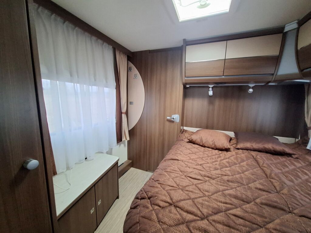 Dethleffs Beduin 2012 Valkoinen