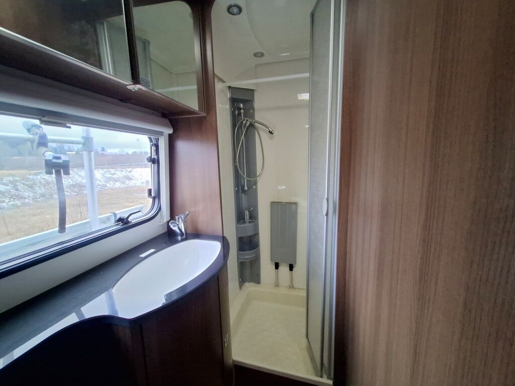 Dethleffs Beduin 2012 Valkoinen