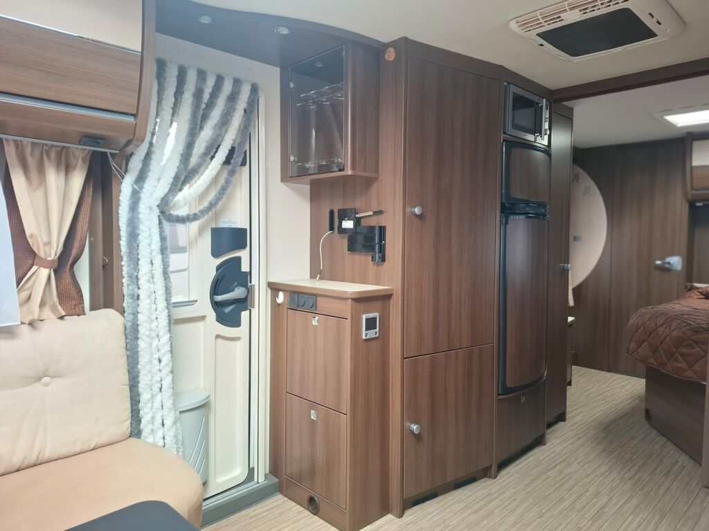 Dethleffs Beduin 2012 Valkoinen