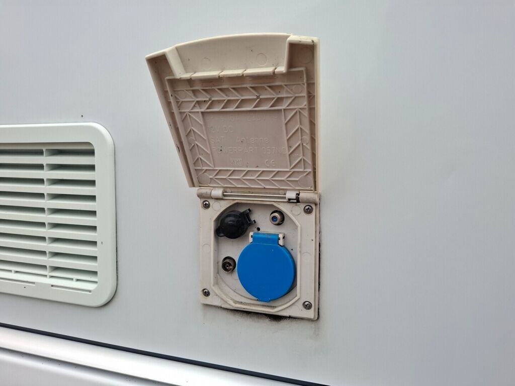 Dethleffs Beduin 2012 Valkoinen