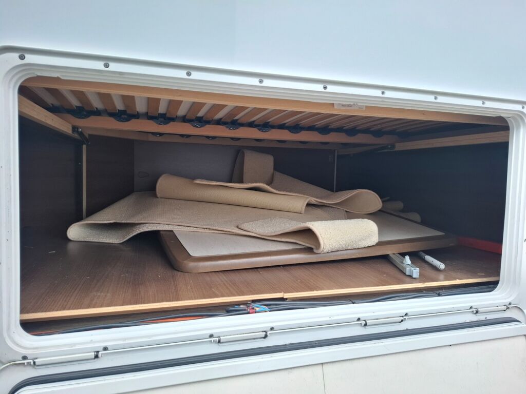 Dethleffs Beduin 2012 Valkoinen