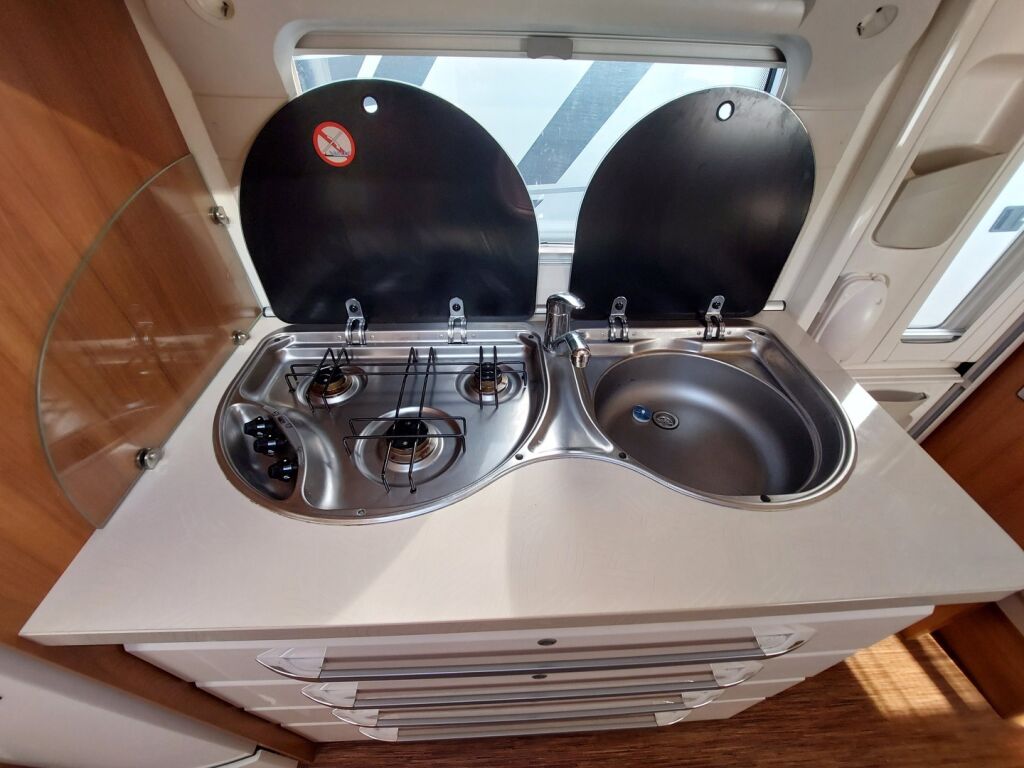 Hobby 560 2013 Valkoinen