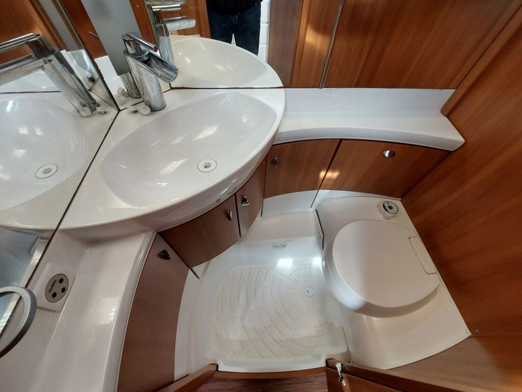 Hobby 560 2013 Valkoinen