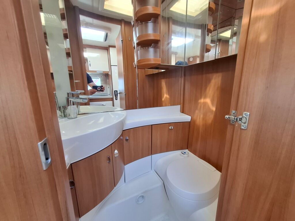 Hobby 560 2013 Valkoinen