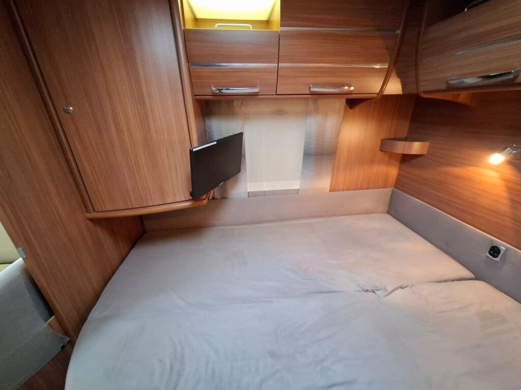 Adria ALPINA 2014 Valkoinen