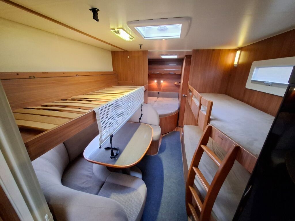 Adria ALPINA 2014 Valkoinen