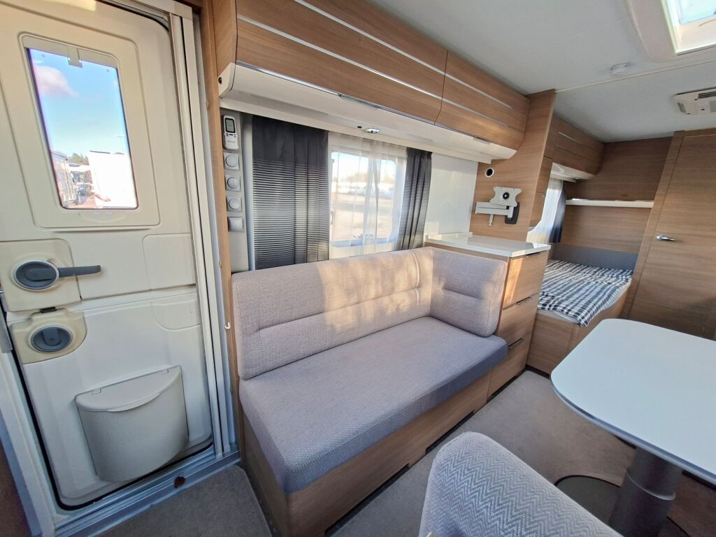 Adria Adora 2015 Valkoinen
