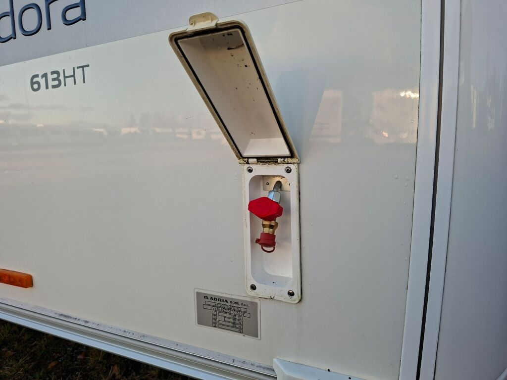 Adria Adora 2015 Valkoinen