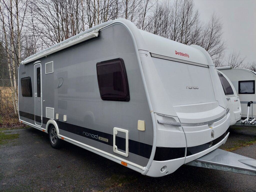 Dethleffs Nomad 2014 Harmaa