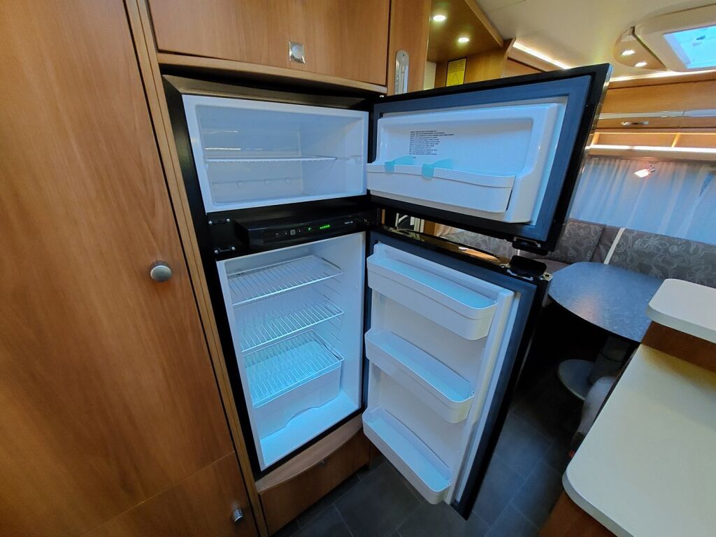 Dethleffs Nomad 2014 Harmaa