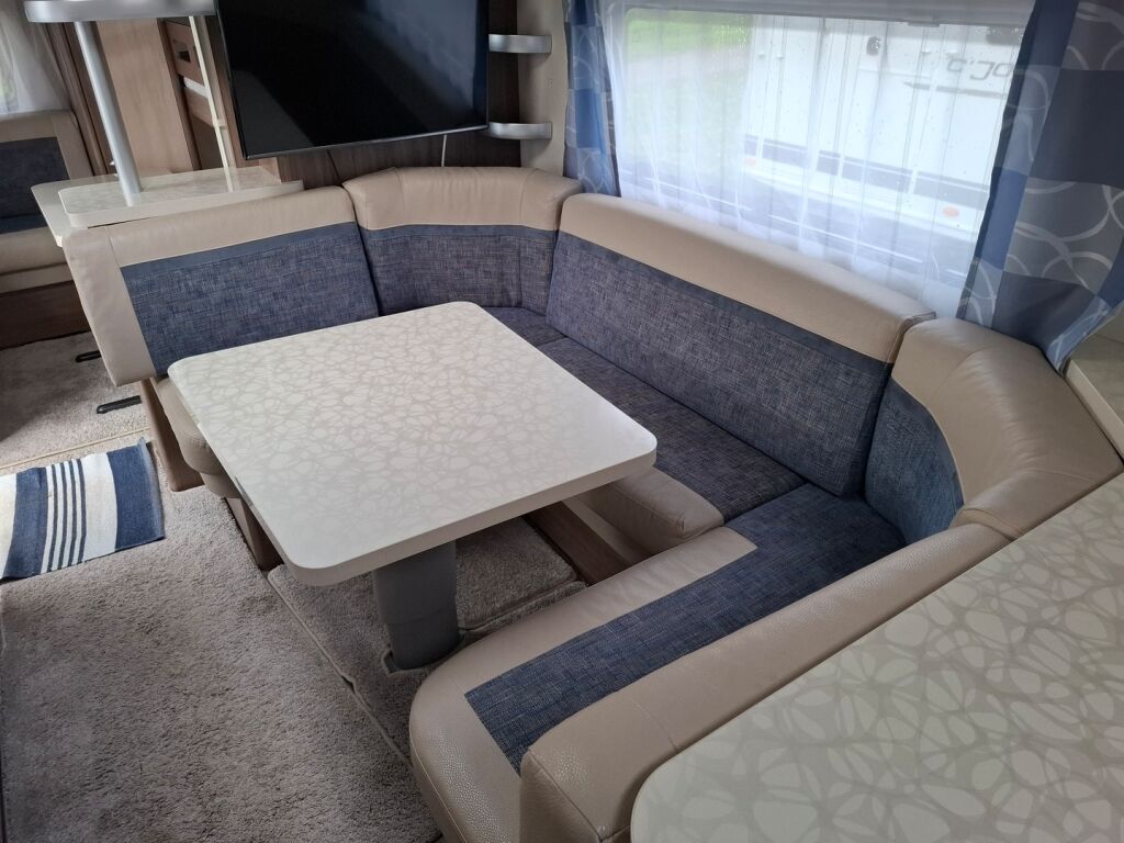 Hobby De Luxe 2016 