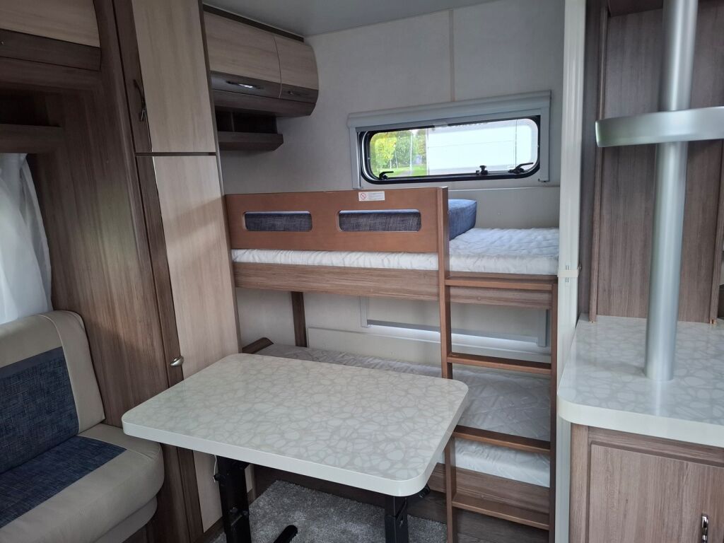 Hobby De Luxe 2016 