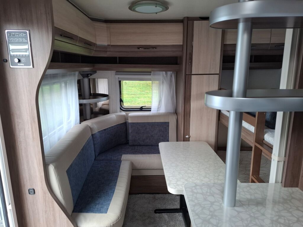 Hobby De Luxe 2016 