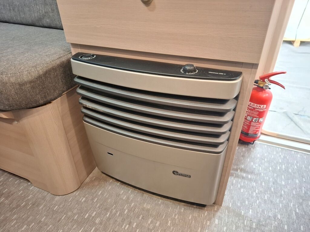 Adria Action 2017 Valkoinen