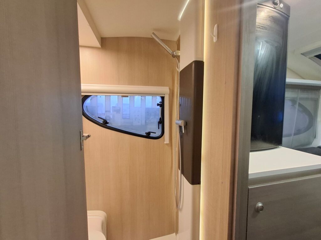 Adria Action 2017 Valkoinen