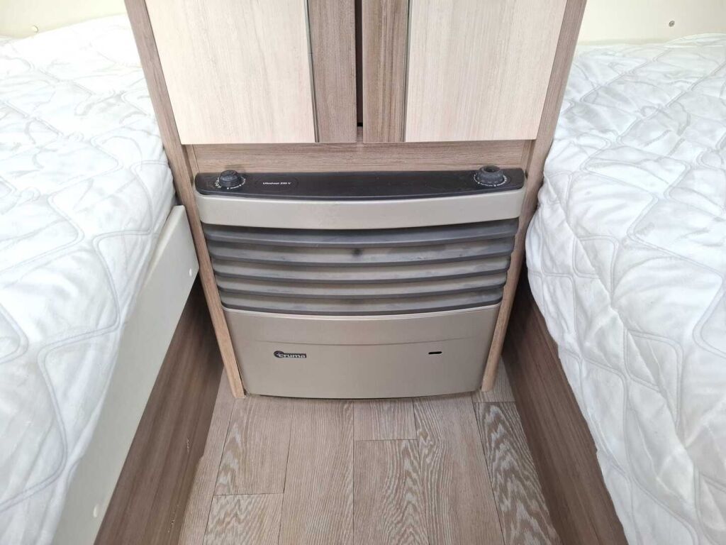 Hobby DeLuxe 2017 Valkoinen