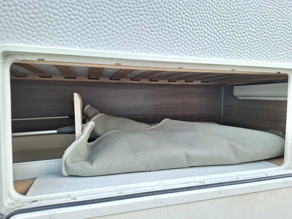 Hobby DeLuxe 2017 Valkoinen