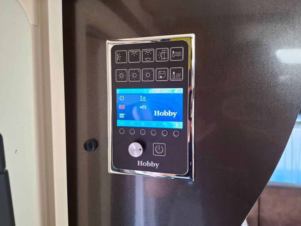 Hobby Premium 2017 Valkoinen