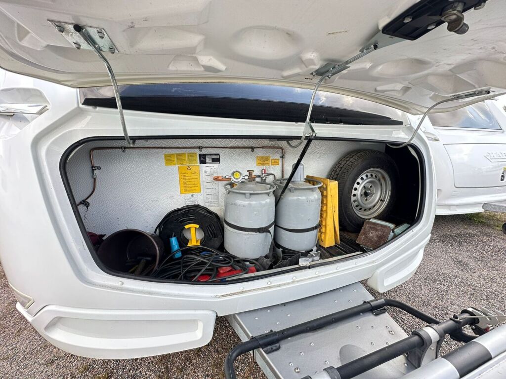 Kabe Royal 2018 Valkoinen