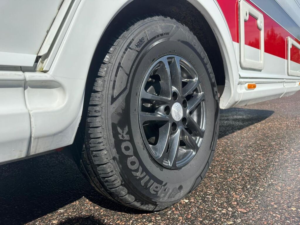 Kabe Royal 2018 Valkoinen