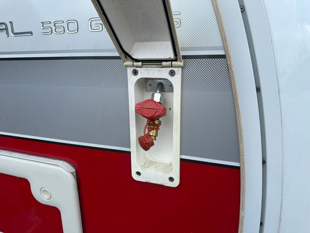 Kabe Royal 2018 Valkoinen