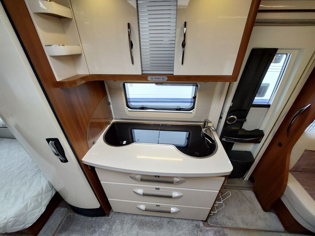 Hobby Excellent 2017 Valkoinen