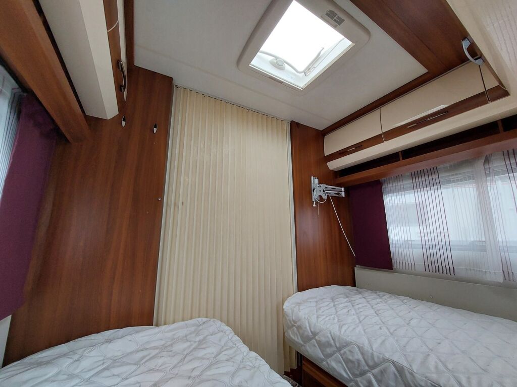 Hobby Excellent 2017 Valkoinen