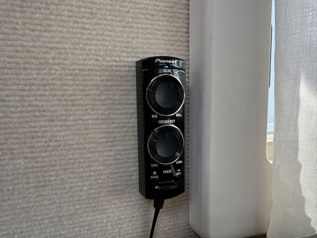 Kabe ROYAL 2018 Valkoinen