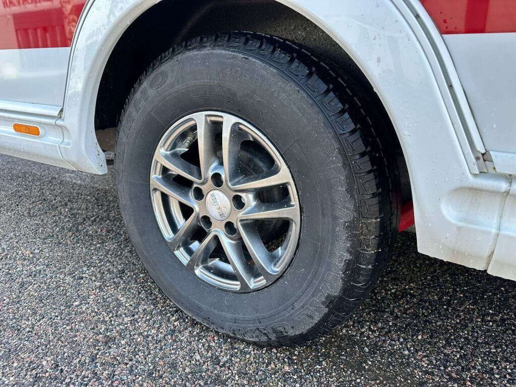 Kabe ROYAL 2018 Valkoinen