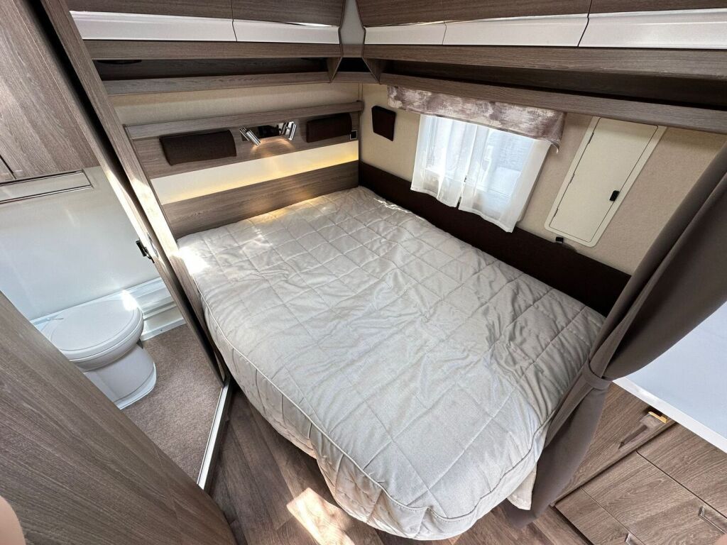 Kabe ROYAL 2018 Valkoinen