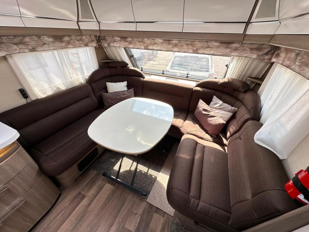 Kabe ROYAL 2018 Valkoinen