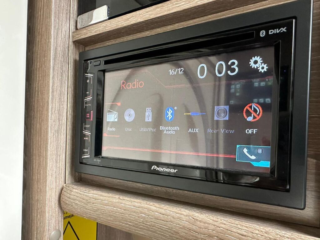 Kabe ROYAL 2018 Valkoinen