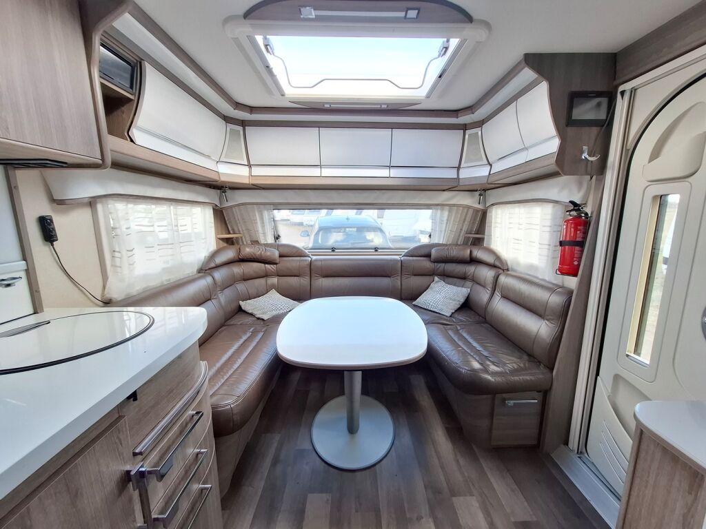 Kabe Royal 2019 Valkoinen