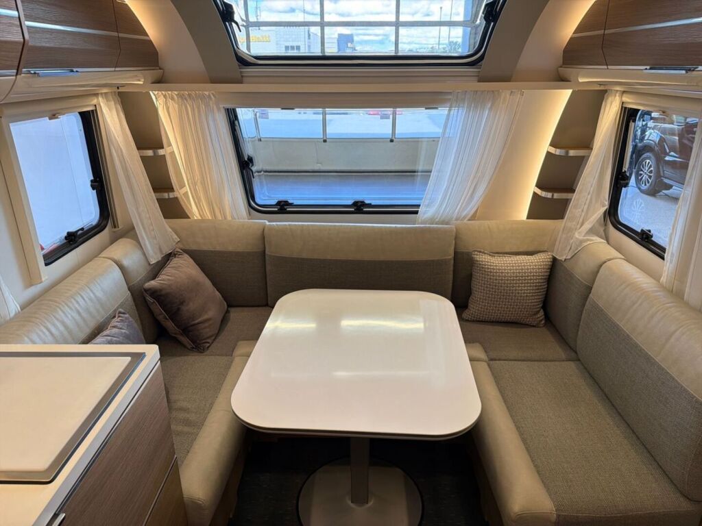 Adria Adora 2020 
