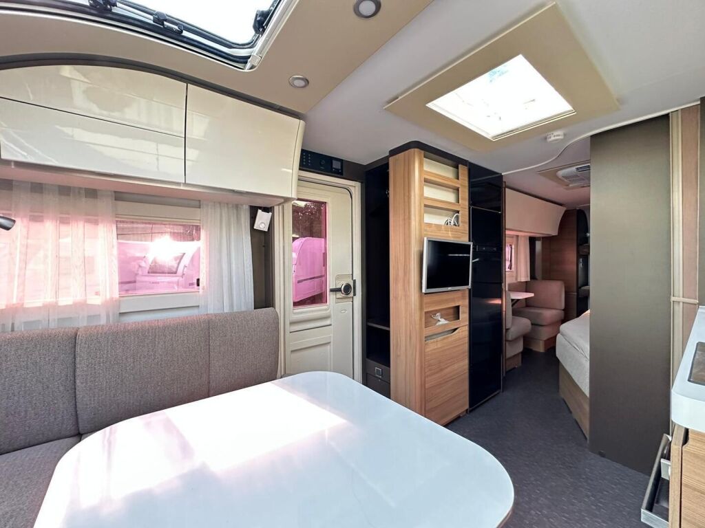 Adria Alpina 2019 Valkoinen