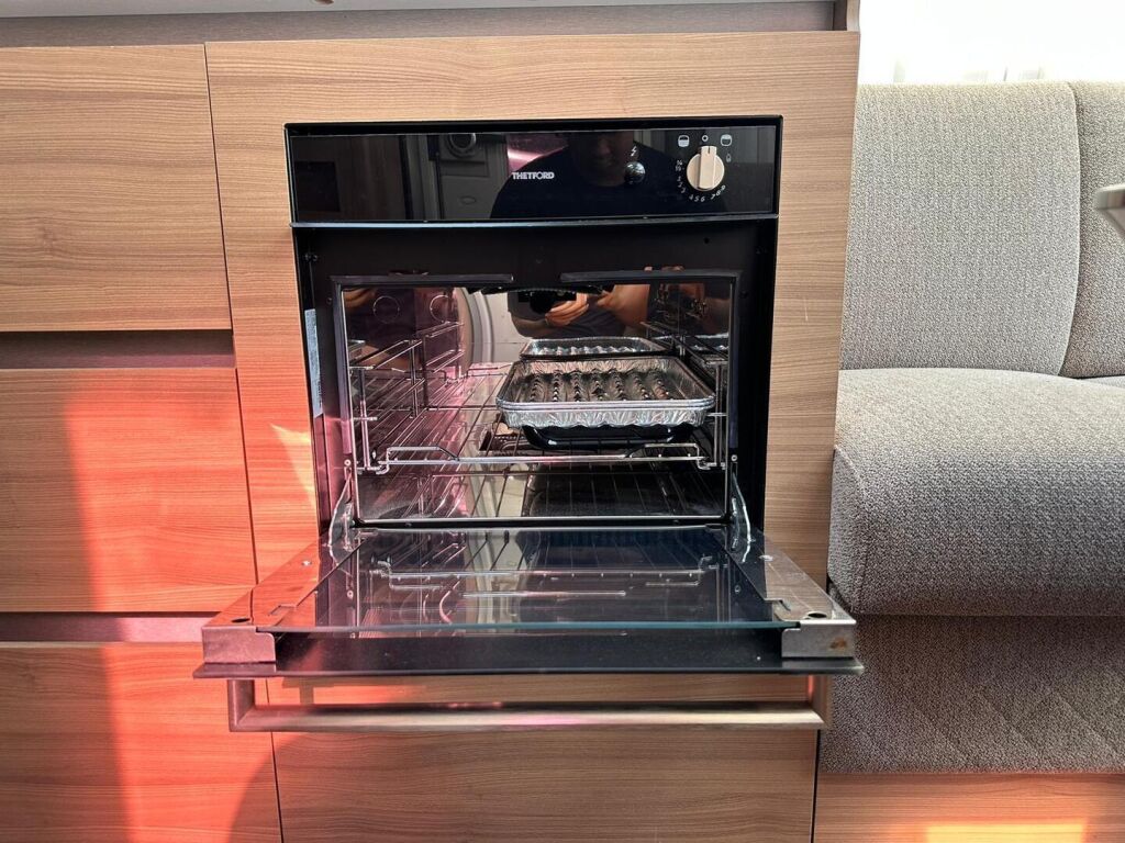 Adria Alpina 2019 Valkoinen